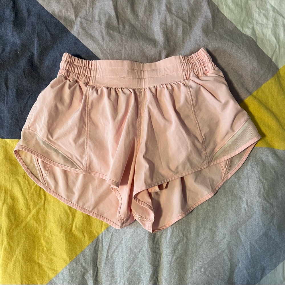 Hotty hot shorts dusty pink size 4